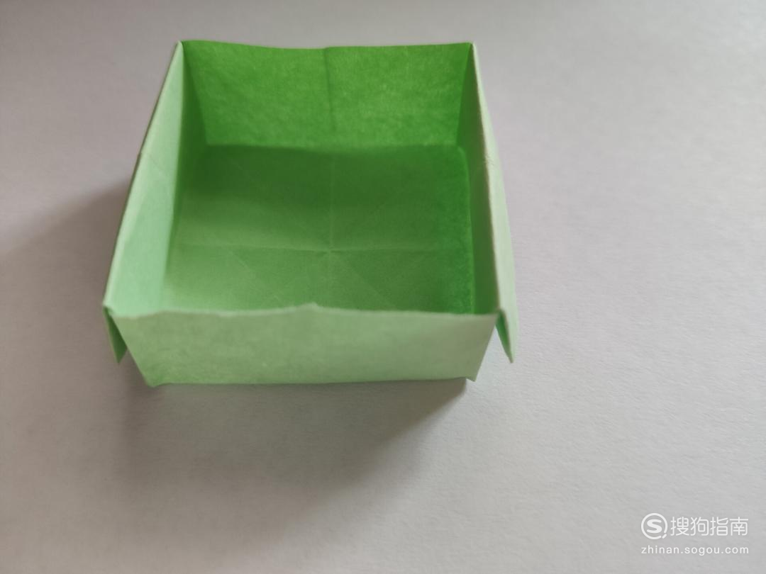 如何用纸折叠盒子